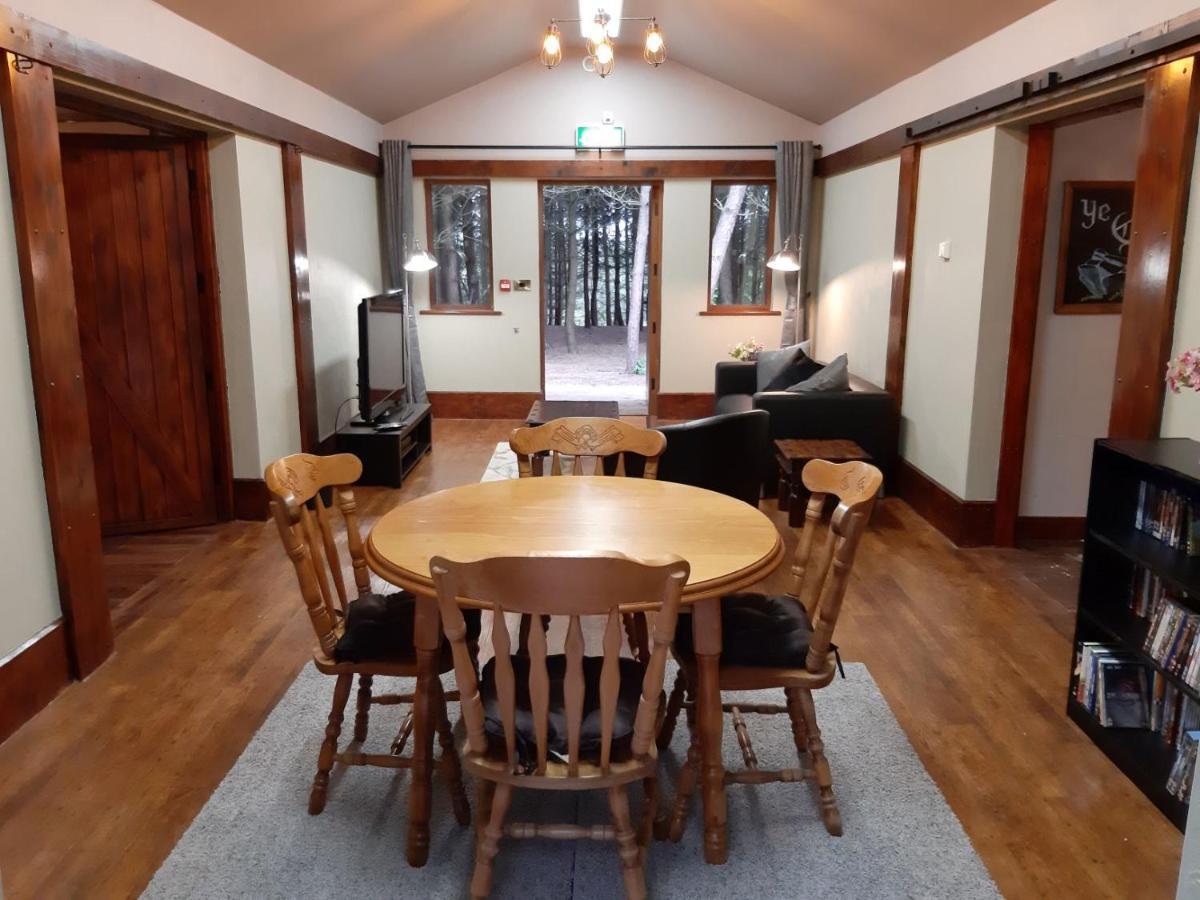 Wyldwood Lodge Cheadle  Zewnętrze zdjęcie